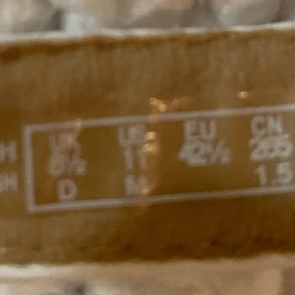 Clarks Women’s White Floral Sandals size 11 - Picture 7 of 8